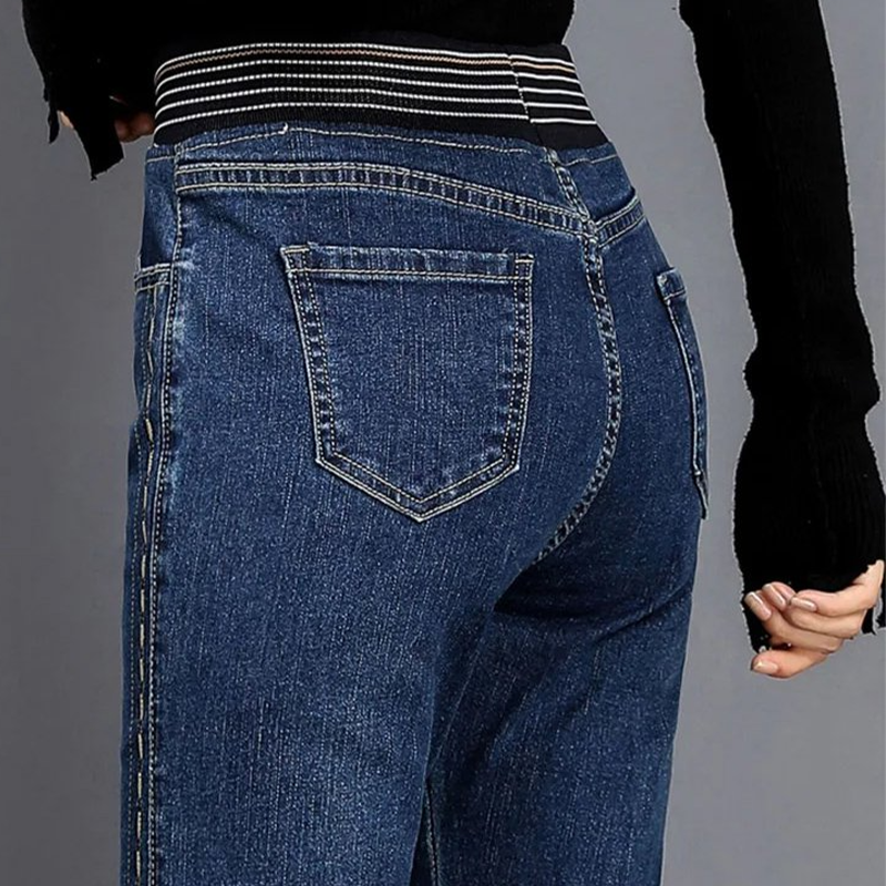 Calça Jeans Flare Amélia™ com Cintura Alta Elástica