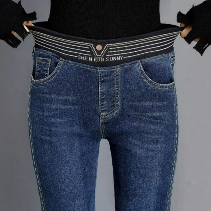 Calça Jeans Flare Amélia™ com Cintura Alta Elástica